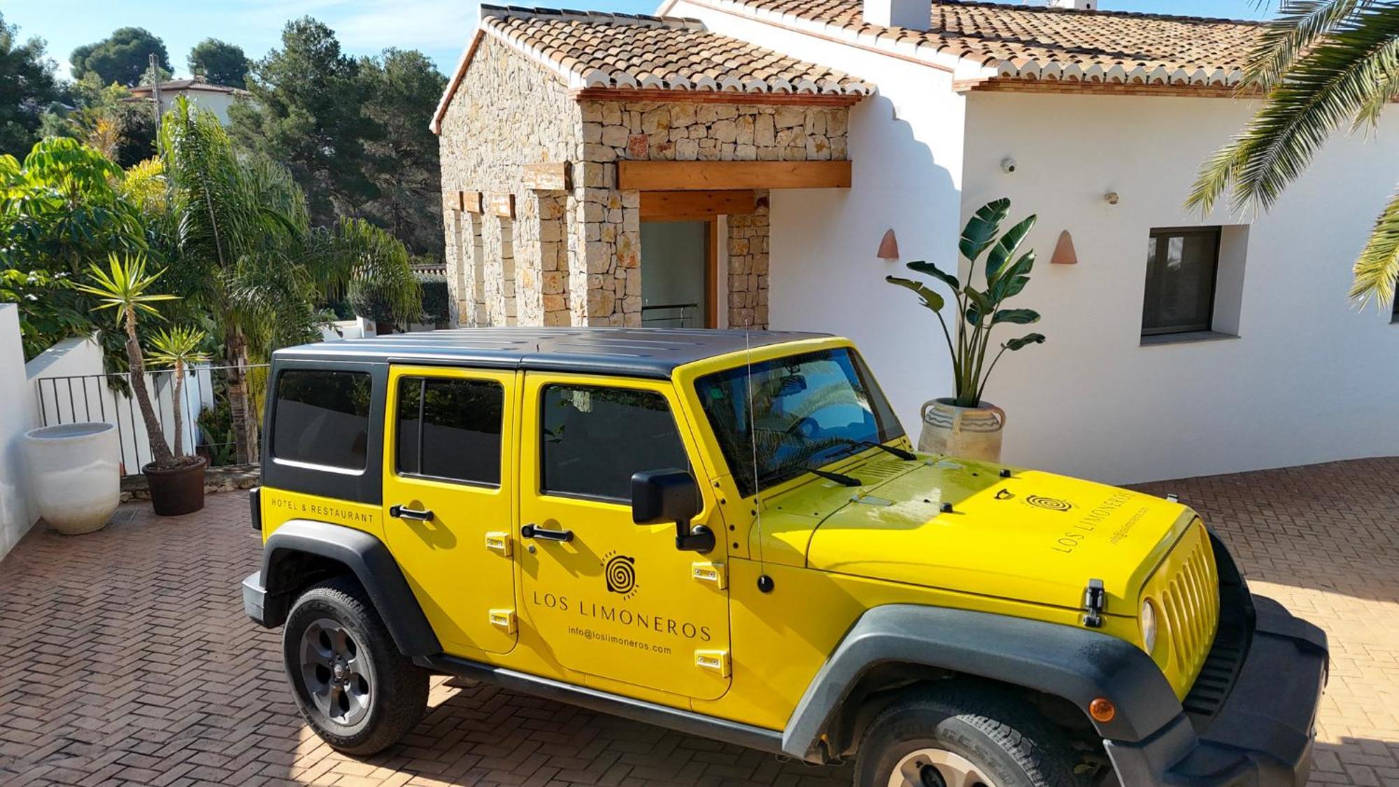 Hotel Limoneros 3*